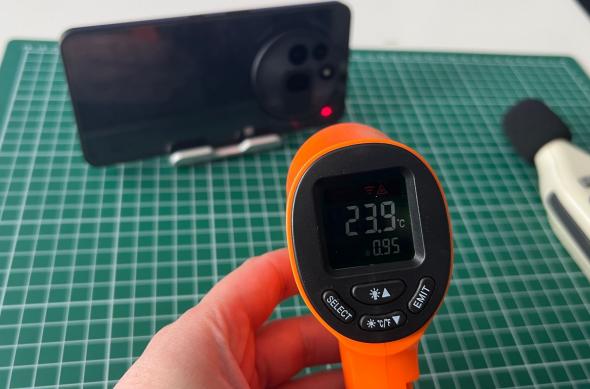 Nothing Phone (3a) Pro - Test termic: Temp gaming (2).jpg