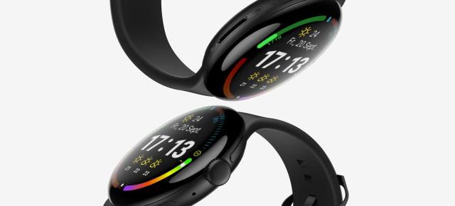 Primele imagini cu Pixel Watch 4 sunt aici! Design clasic, margini mai subțiri, suport extins pentru încărcare wireless