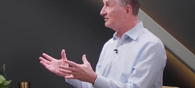 Telefoanele vor rula AI direct, fără cloud; AMD spune că viitorul e pe dispozitivele personale