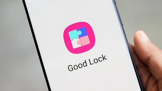 <b>Aplicația de personalizare Samsung Good Lock ajunge în Galaxy Store oficial, inclusiv în România</b>După ani buni în care a fost blocat regional și, mai recent, într-o fază Beta exclusivistă, aplicația Good Lock a fost lansată public la nivel global, inclusiv în România. Astfel, scăpăm de VPN-uri și de APK-uri de pe diferite site-uri, modulele putând