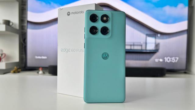 <b>Motorola edge 60 fusion are reducere de 500 lei la Altex; Ofertă valabilă până pe 23 aprilie, doar cu cod promoțional</b>În perioada Paștelui, Motorola edge 60 fusion primește o reducere de 500 lei în rețeaua Altex, dar oferta nu e automată – trebuie să introduci manual codul „500moto030425” în coșul de cumpărături. Promoția este valabilă până pe 23 aprilie 2025, atât..