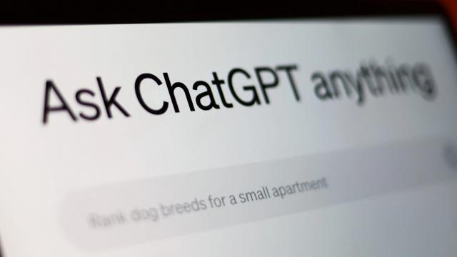 <b>Mai bine scurt și la obiect? Iată cum politețea față de ChatGPT crește factura de electricitate a OpenAI</b>Dacă ai obiceiul să spui „te rog” și „mulțumesc” atunci când vorbești cu ChatGPT, s-ar putea să contribui, fără să știi, la factura de electricitate de milioane de dolari a OpenAI. CEO-ul OpenAI, Sam Altman, a declarat acest lucru pe X (fostul Twitter)