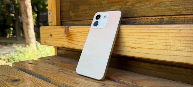 Redmi Note 17 Pro Max 5G: Hardware care scoate în evidență bateria uriașă de 9210 mAh