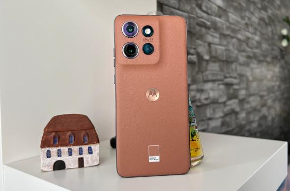 Motorola edge 50 neo - Mocha Mousse: Motorola-edge-50-Neo-Mocha_005.jpg