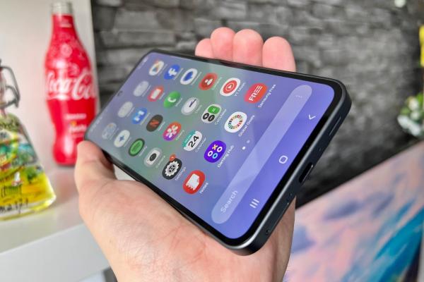 Samsung Galaxy A36 review detaliat în limba română (Evaluare Mobilissimo)