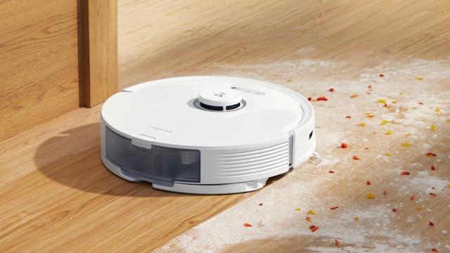 <b>RESIGILATUL ZILEI #18: Roborock S8 vine cu funcții avansate și autonomie de 180 minute; Navigație LiDAR și hartă 3D într-un robot high-tech pentru curățenie automată</b>Astăzi avem un super-erou al curățeniei: Roborock S8 S802-00, robot de aspirare & mop cu putere serioasă (6000Pa, boss), autonomie de până la 180 de minute și tech de ultimă generație – de la navigație LiDAR, la mop cu vibrații sonice și hartă 3D. 