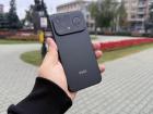 POCO F9 Ultra: Construcție solidă, ergonomie și un spate cu personalitate