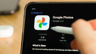 Google Photos pregătește două butoane utile: vei putea copia și descărca direct codurile QR ale albumelor