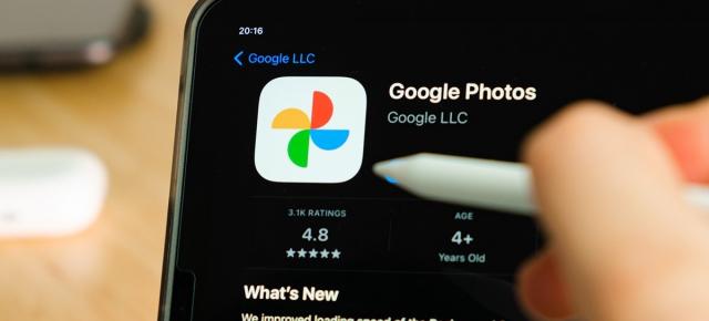 Google Photos pregătește două butoane utile: vei putea copia și descărca direct codurile QR ale albumelor