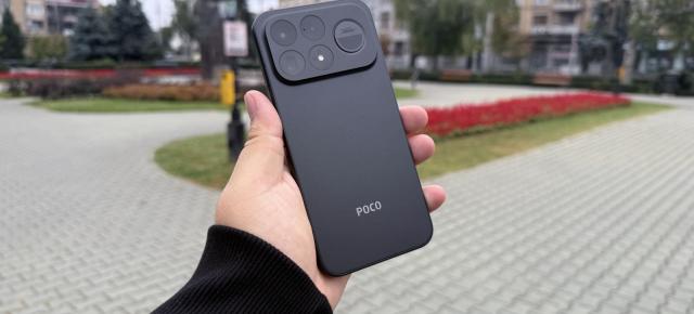 POCO F9 Ultra: Construcție solidă, ergonomie și un spate cu personalitate