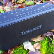 Prezentare Tronsmart Mega Pro - Boxă Bluetooth compactă, cu bass puternic și care nu distorsionează la volum maxim