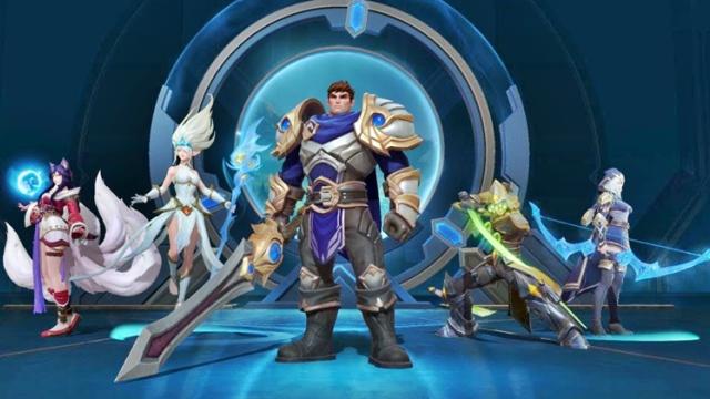 <b>Am jucat League of Legends Wild Rift înainte de lansare şi iată primele impresii (Android)</b>10 decembrie pare să fie o zi uriaşă pentru gameri în acest an, un Revelion dacă vreţi. Asta pentru că la acea dată se lansează atât Cyberpunk 2077, cât şi League of Legends Wild Rift