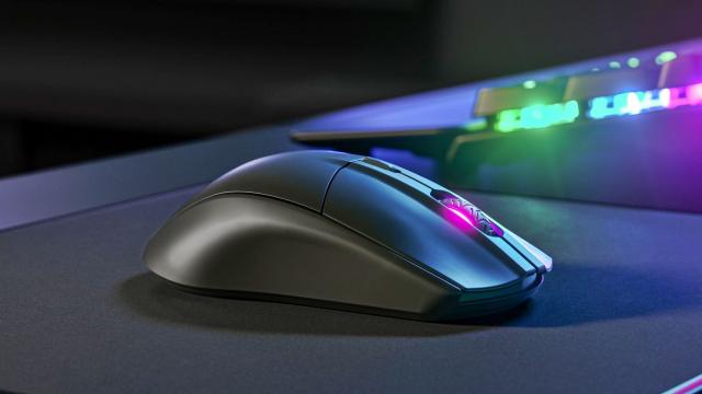 <b>REDUCERI REALE Altex: azi avem periuță de dinți electrică la 99 lei și mouse de gaming wireless</b>ALTEX ne servește astăzi o nouă porție de REDUCERI REALE, o zi în care avem pe lista de produse vedetă o periuță de dinți electrică Panasonic la doar 99 lei, dar și un mouse de gaming cu o tonă de DPI