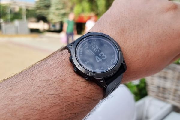 Am testat Garmin Fēnix 7 Pro în ediție Sapphire Solar; Iată ce oferă un smartwatch premium, de aproximativ 4700 lei