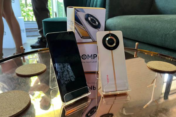 Seria realme 11 Pro a fost lansată în România: camere de 200 MP, oferte speciale, bonus reparaţie ecran