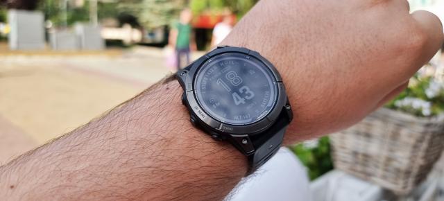 Am testat Garmin Fēnix 7 Pro în ediție Sapphire Solar; Iată ce oferă un smartwatch premium, de aproximativ 4700 lei