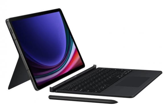 Samsung Galaxy S9 Ultra - Randări (Husă cu tastatură): F1dV1xpXoAITXq6.jpg