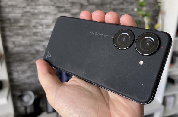 ASUS Zenfone 10 - Galerie foto Mobilissimo.ro: ASUS-Zenfone-10_047.jpg
