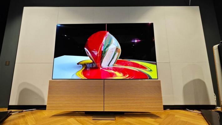 Prezentare LG OLED 77G33LA: Un televizor OLED la superlativ, cu diagonală de 195 cm și acustică de top la nivel de soundbar (15% extra reducere în această perioadă)