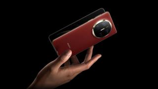 Huawei Mate X8 primește o posibilă perioadă de lansare! Ar primi display de 8.15 inch, încărcare la 100W și cameră foto îmbunătățită