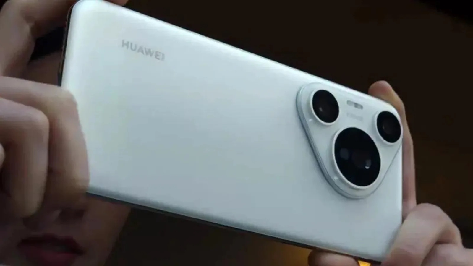 Huawei ar adăuga un ventilator viitoarelor telefoane sub un brand nou - despre care am relatat acum o săptămână; Debutul este vehiculat pentru noiembrie