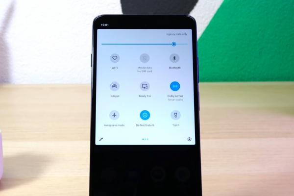 Motorola Moto G200 5G: Conectivitate cu viteze de top, port USB-C ce scoate semnal video