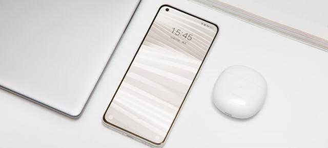 realme GT 2 Pro Master Edition primește noi teasere înainte de debut; Vine cu margini ultra-înguste în jurul display-ului, decupaj bulină pentru camera selfie