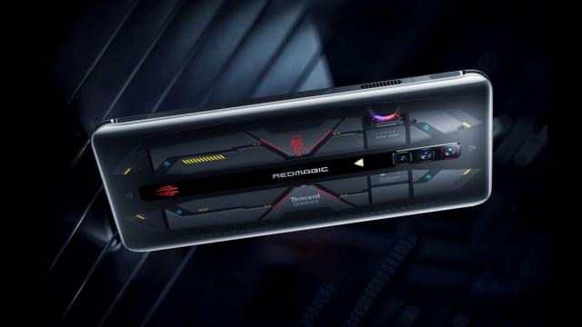<b>Nubia Red Magic 7 îşi dezvăluie specificaţiile prin autoritatea de certificare TENAA</b>Anul nou începe cu perspectiva a noi telefoane de gaming, printre care se numără şi Nubia Red Magic 7. Acesta şi-a dezvăluit specificaţiile în ultimele 24 de ore prin intermediul unei scăpări de la autoritatea TENAA. Ce ştim despre el aflaţi 