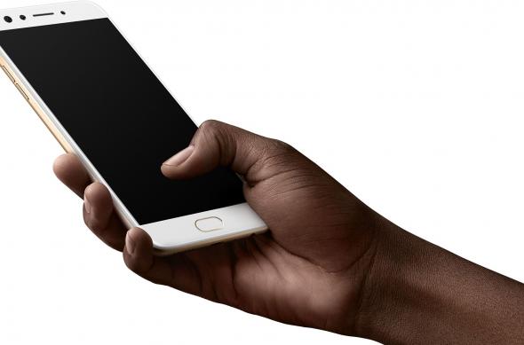 Oppo F3 - Fotografii oficiale: Oppo-F3_005.jpg