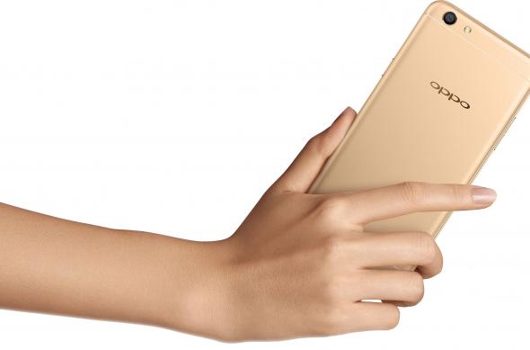 Oppo F3 - Fotografii oficiale: Oppo-F3_004.jpg