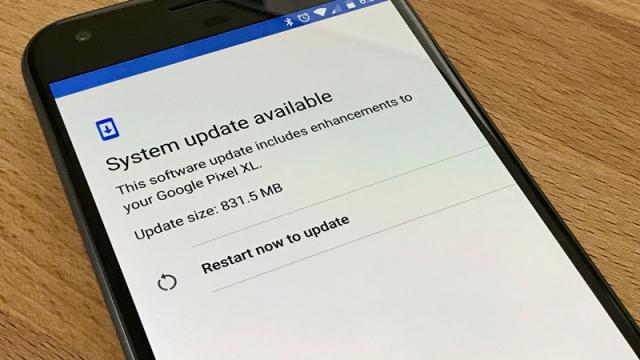 <b>Google garantează faptul că terminalele Pixel și Pixel XL vor beneficia de update-uri software până în 2018</b>Odată cu lansarea terminalelor Pixel și Pixel XL, cei de la Google au început activa în zona smartphone-urilor premium și deși aceste dispozitive au fost lăudate în repetate rânduri - iată că există un dezavantaj major ce vine odată cu achiziția. Este 