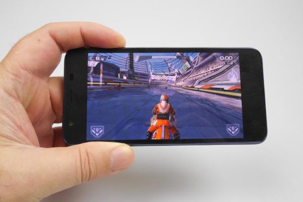 Allview V2 Viper - Galerie foto Mobilissimo.ro