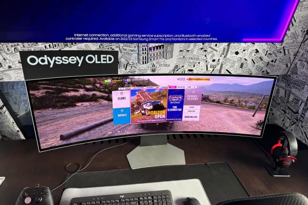 Samsung Odysey OLED G9 49 inch - Fotografii