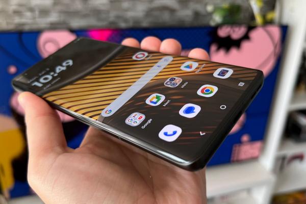 Motorola Edge 50 Ultra - Galerie foto Mobilissimo.ro