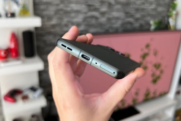 Motorola edge 50 Ultra: Acustică cu difuzoare stereo "pe bune", claritate, bas și Dolby Atmos