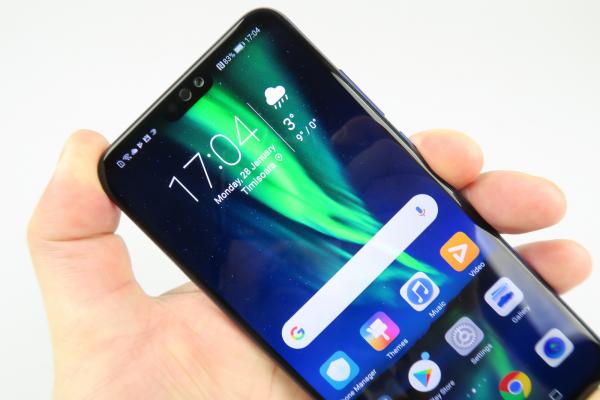 Huawei Honor 8X: OS, UI, aplicaţii pe bază de EMUI 8.2 şi Android 8.1
