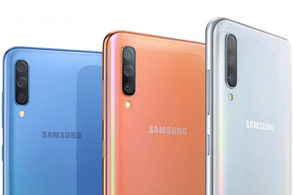 Samsung Galaxy A70 devine oficial! Are ecran de 6.7 inch și baterie de 4500 mAh cu încărcare mai rapidă decât S10