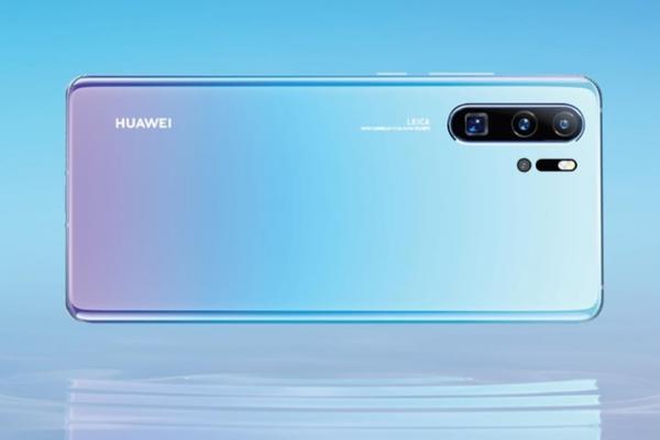 Huawei P30 Pro devine oficial, cu 4 senzori foto în spate, cameră periscopică cu zoom 5X, preţ de 1000 de euro