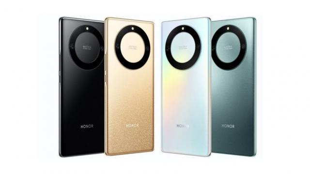 <b>Honor X40 5G lansat: telefon cu procesor Snapdragon 695, ecran curbat, spate stil "iPod"</b>Honor X40 5G a debutat azi în China, drept un telefon midrange cu un design uşor de recunoscut. Camera sa din spate aduce cu cea a lui Huawei Mate 40 Pro şi aminteşte de... un iPod cumva. Urmaşul lui Honor X30 are şanse să ajungă 