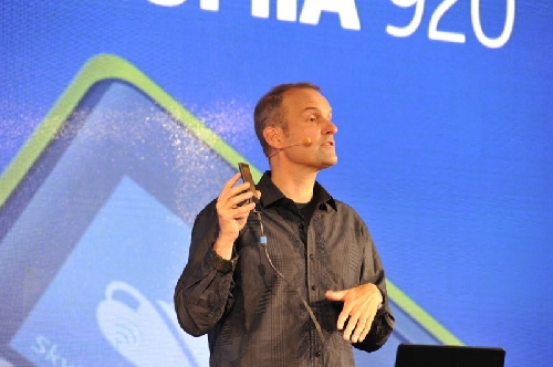 Nokia World 2012 Live Blogging: Lansare Nokia Lumia 920 Pureview, Lumia 820 & Altele - imaginea 69