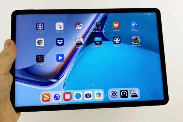 Huawei MatePad 11: Display excelent pentru un LCD, numai bun de gaming şi vizionare de filme