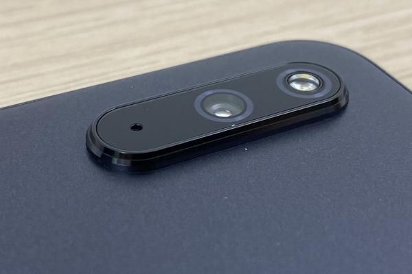 Huawei MatePad 11: Camera de telefon midrange cu filmare 4K bună