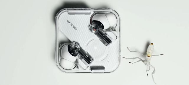 Nothing ear (1) au debutat oficial! Căști wireless cu sistem ANC avansat, autonomie generoasă și design unic
