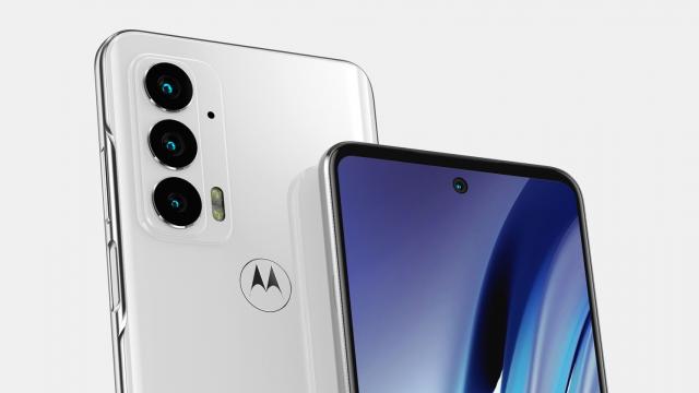 <b>Motorola Edge 20 primește randări detaliate și noi specificații; Seamănă cu OnePlus Nord 2</b>Printre următoarele smartphone-uri pregătite de Motorola pentru debut îl avem și pe Edge 20, un smartphone de nivel mid-range care nu demult era certificat de către TENAA alături de celelalt model din serie și anume Edge 20 