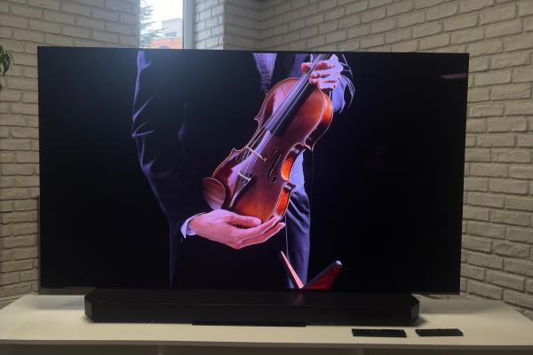 Samsung OLED 2023 - Fotografii