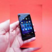 Review BlackBerry Z10: un Început foarte promițător pentru BB 10 OS, cameră deloc rea (Video)