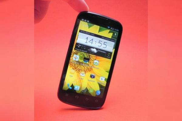Review ZTE Grand X IN: probabil singurul telefon single core care mai contează În 2013 (Video)