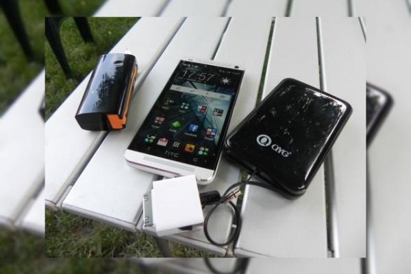Review baterii externe telefoane/tablete: Colia Power QYG 6000 și Kiwi Bird A2500 (Video)