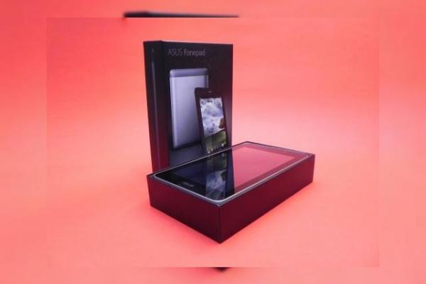ASUS Fonepad unboxing: Nexus 7 metalizat și cu funcție de telefon (Video)