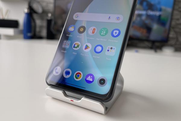 realme C55: Interfața realme UI 4.0 este la posturi, bazată pe Android 13 și cu Mini Capsule ca sistem de notificări inedit